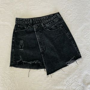 NWOT Gianni Bini Black Asymmetric Denim Skirt